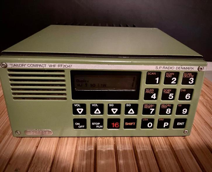 SAILOR RT2047 Marifoon, Telecommunicatie, Zenders en Ontvangers, Gebruikt, Zender en Ontvanger, Ophalen