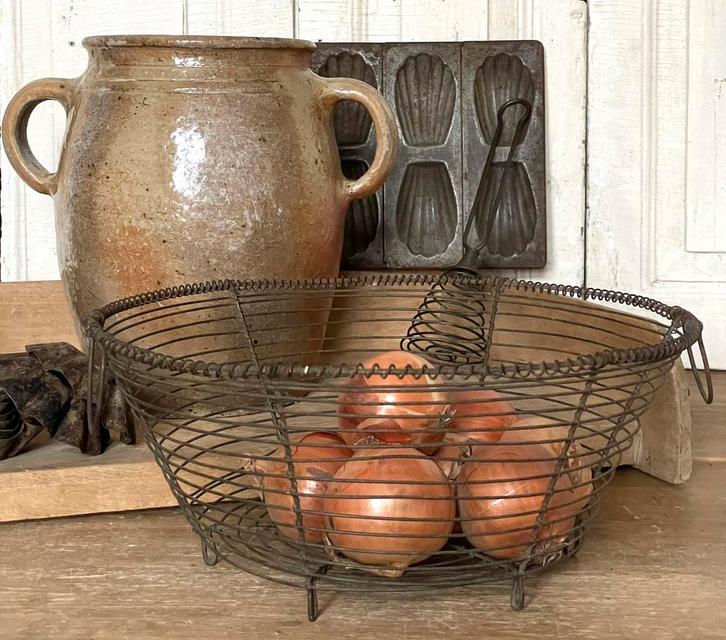 Brocante oude Franse draad mand / mandje Fil de Fer, Antiek en Kunst, Curiosa en Brocante, Verzenden