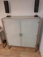 Prijs verlaagd-> Halfhoge kast melkglas 2-drs aluminium fram, Huis en Inrichting, Ophalen, Met plank(en), Gebruikt, 100 tot 150 cm