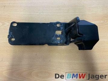 Radiatorsteun links BMW 1 3 serie X1 E8X E9X 51647117811 beschikbaar voor biedingen