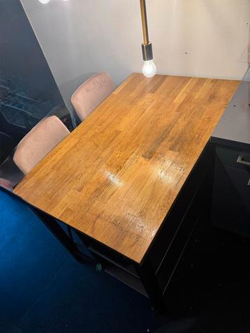 Bartafel/ kookeiland / keukeneiland met houten blad beschikbaar voor biedingen