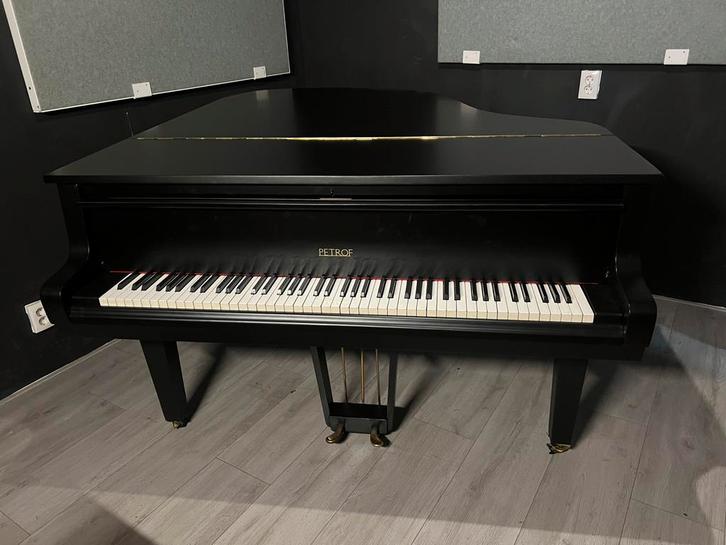 Petrof 178 incl transport & garantie, Muziek en Instrumenten, Piano's, Zo goed als nieuw, Vleugel, Zwart, Ophalen