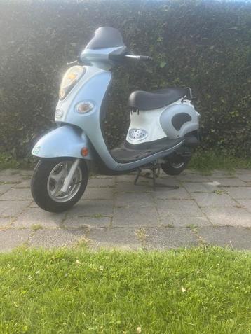 Huatian HT50QT-22 Snorscooter beschikbaar voor biedingen
