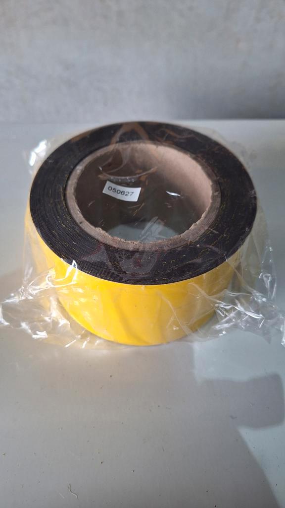 Nieuwe rol magneetband 70mm hoog, 10 meter., Doe-het-zelf en Verbouw, Isolatie en Afdichting, Nieuw, Overige materialen, Minder dan 4 cm