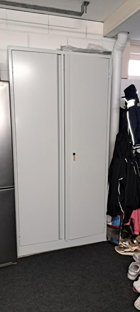 Archiefkast/ garagekast met hanggedeelte (nieuw in doos), Huis en Inrichting, Kasten | Roldeurkasten en Archiefkasten, Zo goed als nieuw