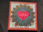 💜 Liefde Een bloemlezing - Happinez, Ophalen of Verzenden, Zo goed als nieuw, Spiritualiteit algemeen, Achtergrond en Informatie