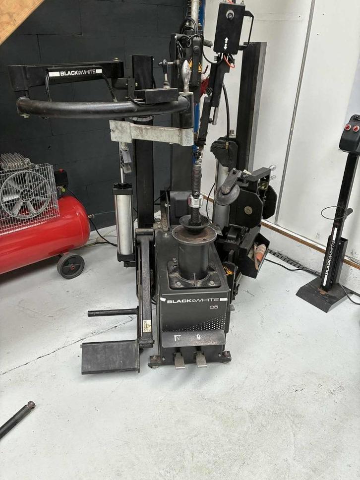 Banden apparaat Black & White C5 (C955) – VOLAUTOMATISCH!, Auto diversen, Autogereedschap, Gebruikt, Ophalen