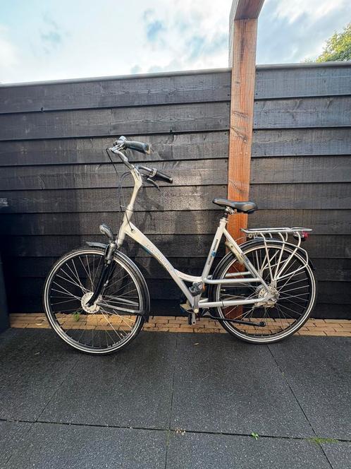 Batavus weekend damesfiets, Fietsen en Brommers, Fietsen | Oldtimers, Ophalen