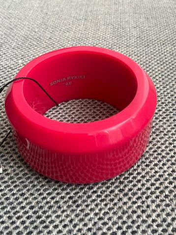 Sonia Rykiel x H&M armband beschikbaar voor biedingen