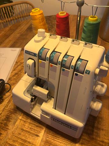 Huskylock 460ED Lockmachine beschikbaar voor biedingen