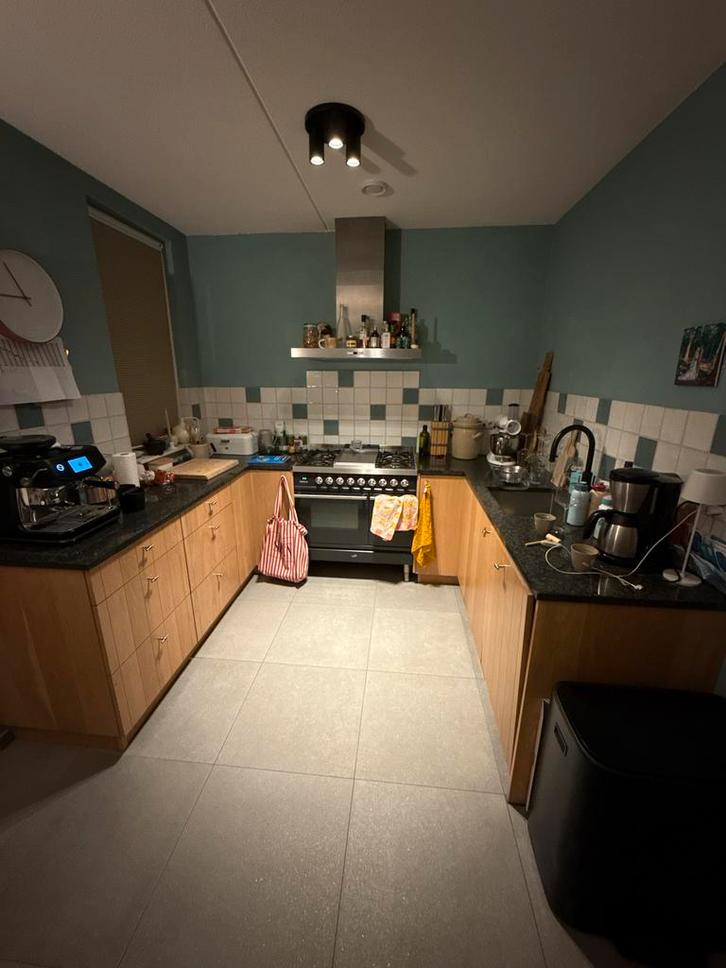 Massief houten keuken met Boretti fornuis, Huis en Inrichting, Keuken | Complete keukens, Gebruikt, U-keuken, Bruin, Graniet of Steen
