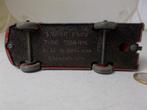 1953 Dinky Toys 555 FIRE ENGINE. (-A-), Ophalen of Verzenden, Gebruikt, Bus of Vrachtwagen, Dinky Toys
