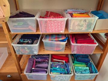 quiltstoffen en quiltboeken beschikbaar voor biedingen