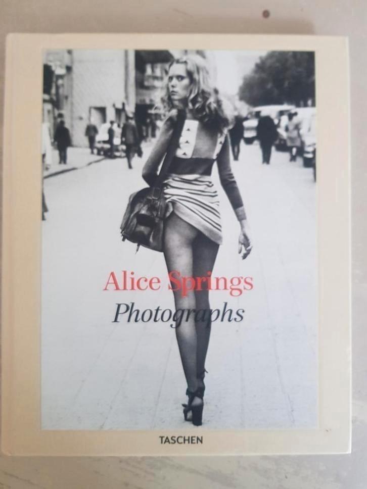 Alice Springs (June Newton) photographs for Helmut Newton, Boeken, Kunst en Cultuur | Fotografie en Design, Zo goed als nieuw