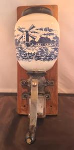 Antieke koffiemolen van porselein en hout, Ophalen of Verzenden