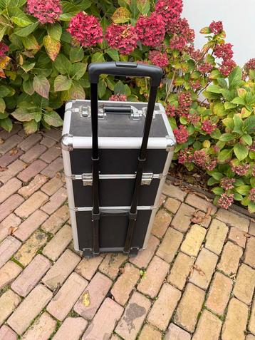 Professionele Make-up Koffer Trolley ZWART beschikbaar voor biedingen