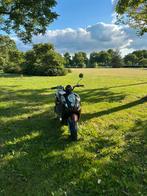 Sym mio 50, bourdeaux rood, 50cc, Fietsen en Brommers, Scooters | SYM, Maximaal 45 km/u, Zo goed als nieuw, Benzine, 50 cc