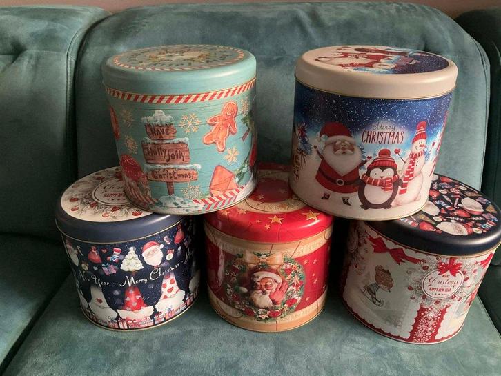 5x mooie grote kerst blikken, voorraadbussen, koektrommels,, Diversen, Kerst, Zo goed als nieuw, Ophalen of Verzenden