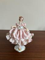 Saksisch kanten porselein Dresden beeld danseres, Antiek en Kunst, Antiek | Porselein, Ophalen of Verzenden