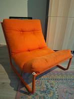 Oranje stoel voor studentenkamer, Huis en Inrichting, Fauteuils, Ophalen, Gebruikt, Metaal, Retro