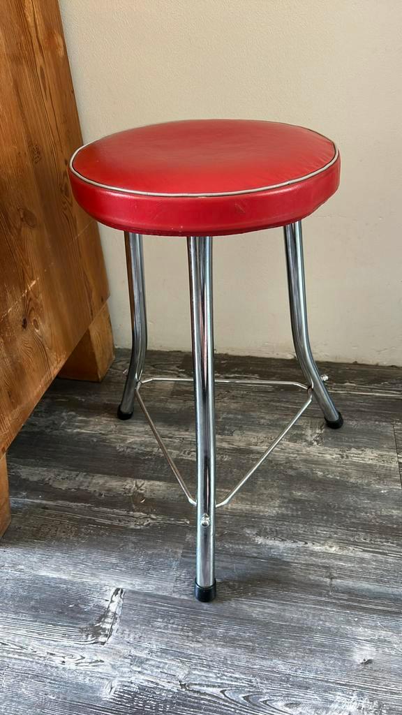 Vintage Brabantia Luxe Kruk 3 poot Rood Skai leer, Huis en Inrichting, Krukjes, Gebruikt, IJzer, Ophalen of Verzenden
