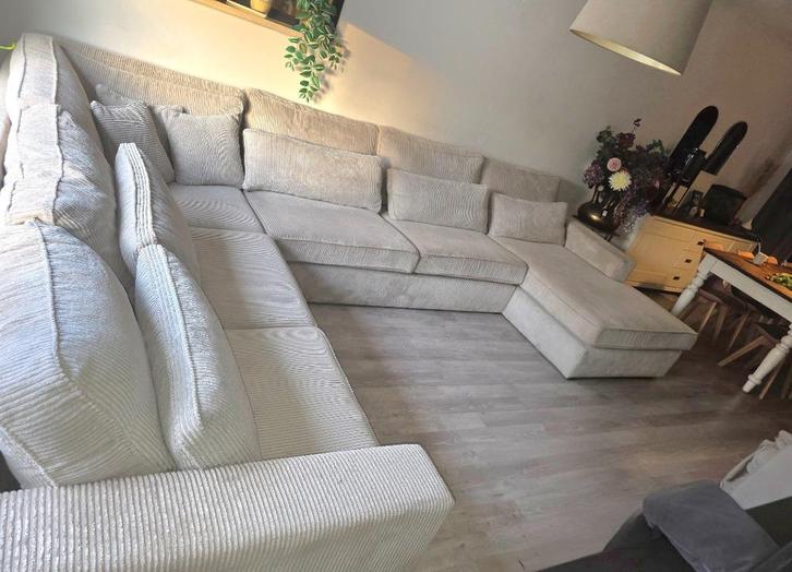 Grote U-bank ribstof - lichtgrijs/beige, Huis en Inrichting, Banken | Bankstellen, Zo goed als nieuw, Hoekbank, Vierpersoons of meer