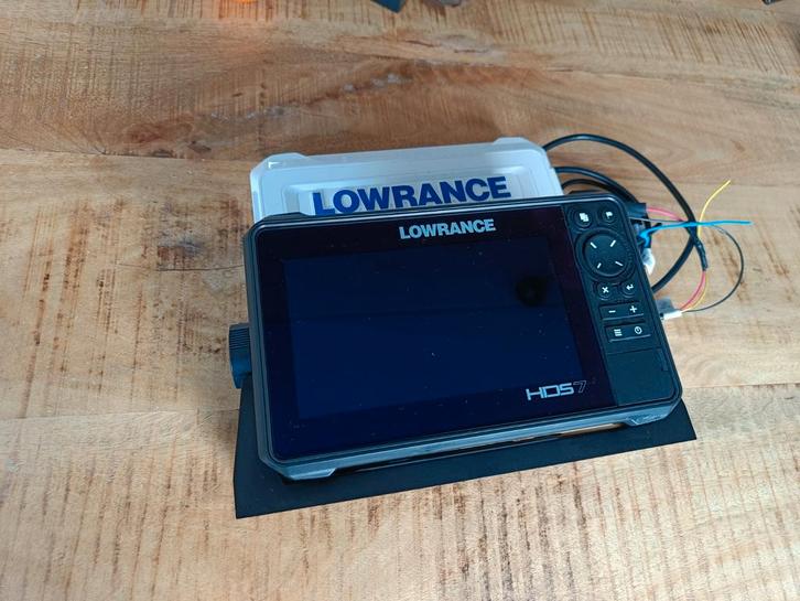 Lowrance HDS live 7 dieptemeter, Watersport en Boten, Navigatiemiddelen en Scheepselektronica, Zo goed als nieuw, Kaartplotter of Fish Finder