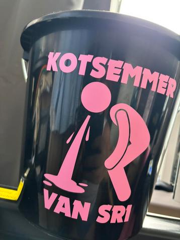 Cadeau emmer,kotsemmer enz… zonder vulling beschikbaar voor biedingen