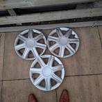Set van 3 Wieldoppen peugeot 107, Auto diversen, Wieldoppen, Ophalen of Verzenden, Gebruikt