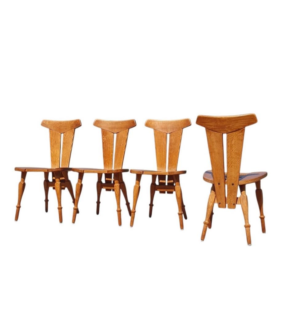 Set 4 brutalist vintage eiken stoelen 1960s, Ophalen, Zo goed als nieuw, Bruin