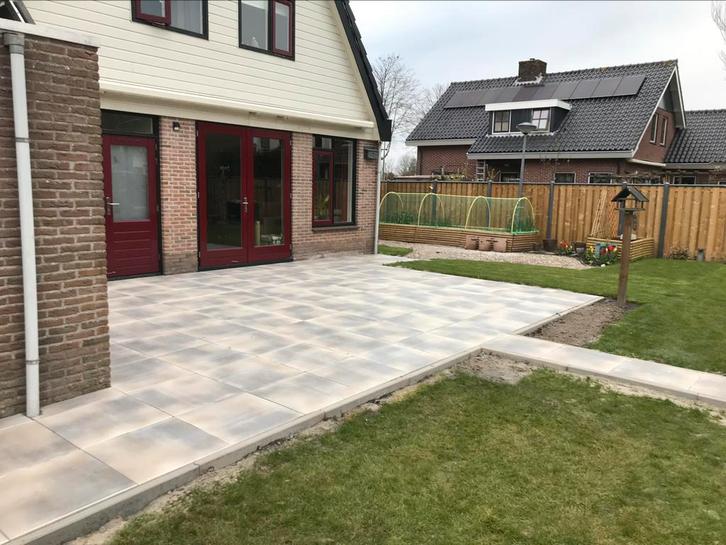 Kraanmachinist/stratenmaker, Diensten en Vakmensen, Tuinmannen en Stratenmakers, Bestrating