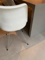 6 Kunstof witte kuipstoelen met kussen en chrome poten, Huis en Inrichting, Stoelen, Ophalen, Kunststof, Wit, Zo goed als nieuw