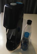 Sodastream met 2 flessen inclusief een lege cilinder, Gebruikt, Ophalen