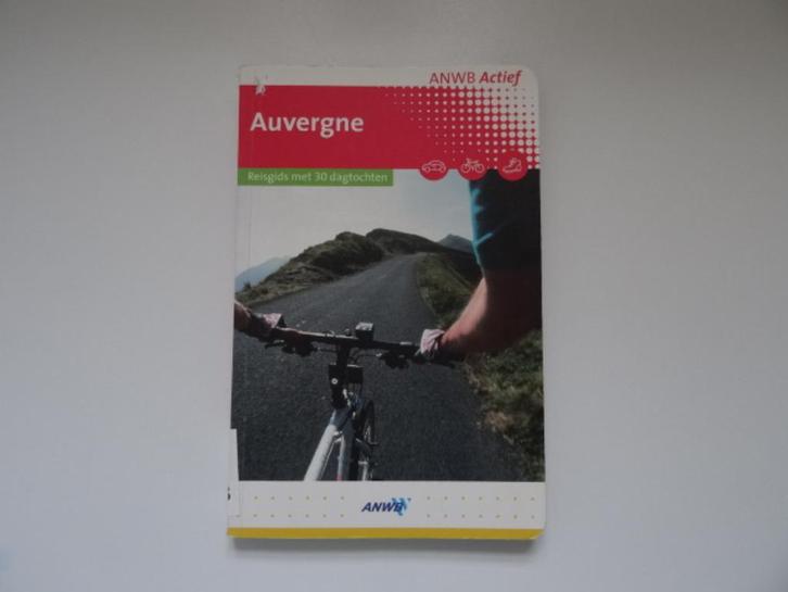 anwb actief reisgids Auvergne, Boeken, Reisgidsen, Zo goed als nieuw, Fiets- of Wandelgids, Europa, ANWB, Ophalen of Verzenden