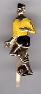 Voetballer koperkleurig speldje ( Y_035 ), Verzenden, Zo goed als nieuw, Sport, Speldje of Pin