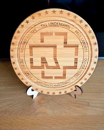 Rammstein plank rond 25cm bamboe (borrelplank of decoratie) beschikbaar voor biedingen
