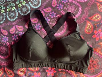 Leuke bh met kruisbandjes op de rug maat 44 nu 15,99€ beschikbaar voor biedingen