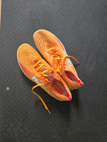 Hoka CIELO X LD Spikes maat 41- Zo goed als nieuw! beschikbaar voor biedingen