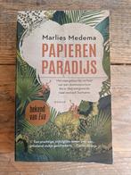 Papieren paradijs., Boeken, Ophalen of Verzenden, Zo goed als nieuw