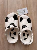 Nieuwe voetbal crocs maat 32/33, Maat XS of kleiner, Schoenen, Nieuw, Ophalen of Verzenden