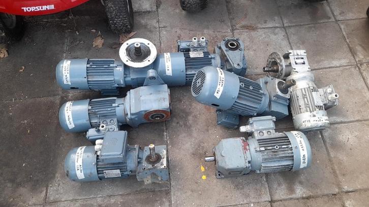 Elektromotoren vertragingsmotoren carnavalswagen, Hobby en Vrije tijd, Elektronica-componenten, Gebruikt, Ophalen