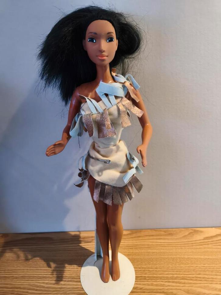 Vintage Disney Pocahontas Pop - Mattel (Groot Model 48 cm), Verzamelen, Poppen, Zo goed als nieuw, Pop, Ophalen of Verzenden