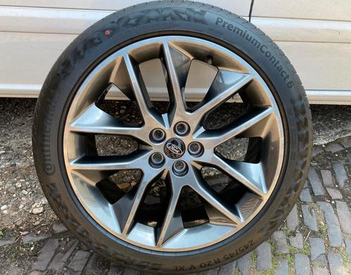 20” Ford Kuga velgen + bijna nieuwe 245/45 R20 Continental, Auto-onderdelen, Banden en Velgen, Banden en Velgen, Zomerbanden, 20 inch