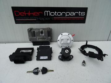 Complete Slotenset + ECU + Tankdop BMW S1000XR 2015-2016 beschikbaar voor biedingen