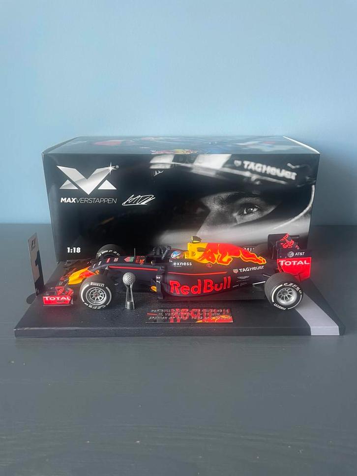 Max Verstappen auto 1:18 2016 Spanish GP Winner, Verzamelen, Automerken, Motoren en Formule 1, Zo goed als nieuw, Formule 1, Ophalen of Verzenden