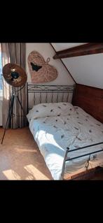 Landelijk smeedijzeren bed 140x200 incl lattenbodems, Ophalen, Tweepersoons, 140 cm, Zo goed als nieuw