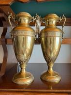 2 hoge sierurnen/siervazen, Ophalen of Verzenden