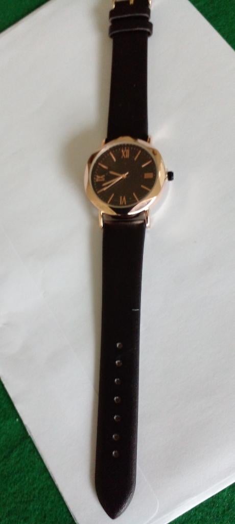 horloge € 4.50, Ophalen, Zo goed als nieuw, Kunststof, Overige merken