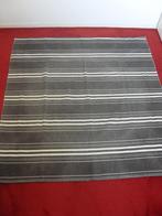 TAFELKLEED of LAKEN 115cm l x112cm br GRATIS!, Ophalen, Gebruikt, Rechthoek, Binnen