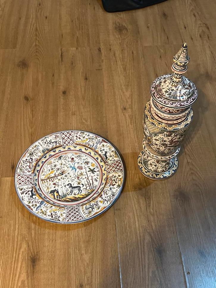 Handbeschilderde Portugese Vaas en Bord, Antiek en Kunst, Antiek | Keramiek en Aardewerk, Ophalen